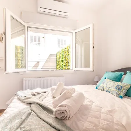 Sophia'S Comfortable Home With A Private Backyard Gazi Esterno foto