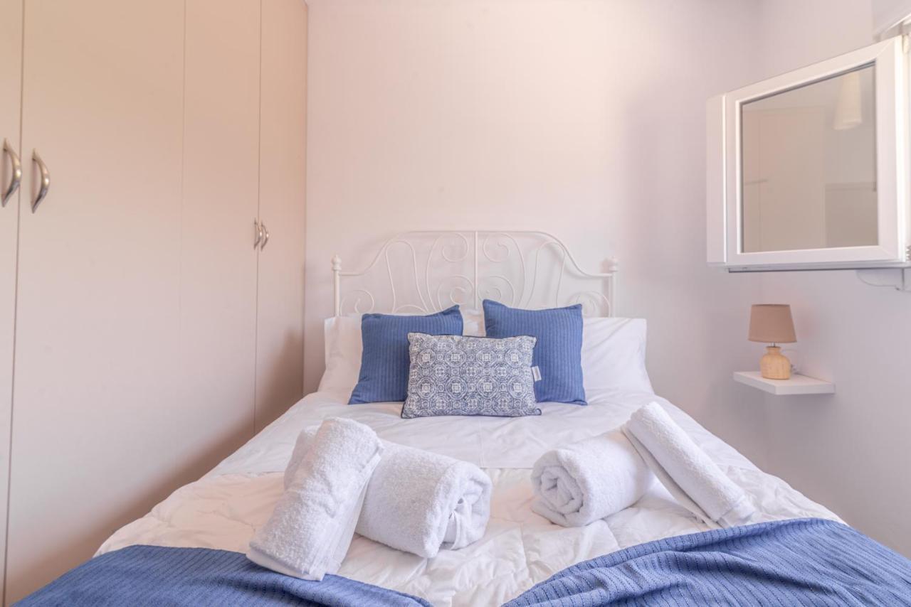 Sophia's Comfortable With A Private Backyard Apartment *